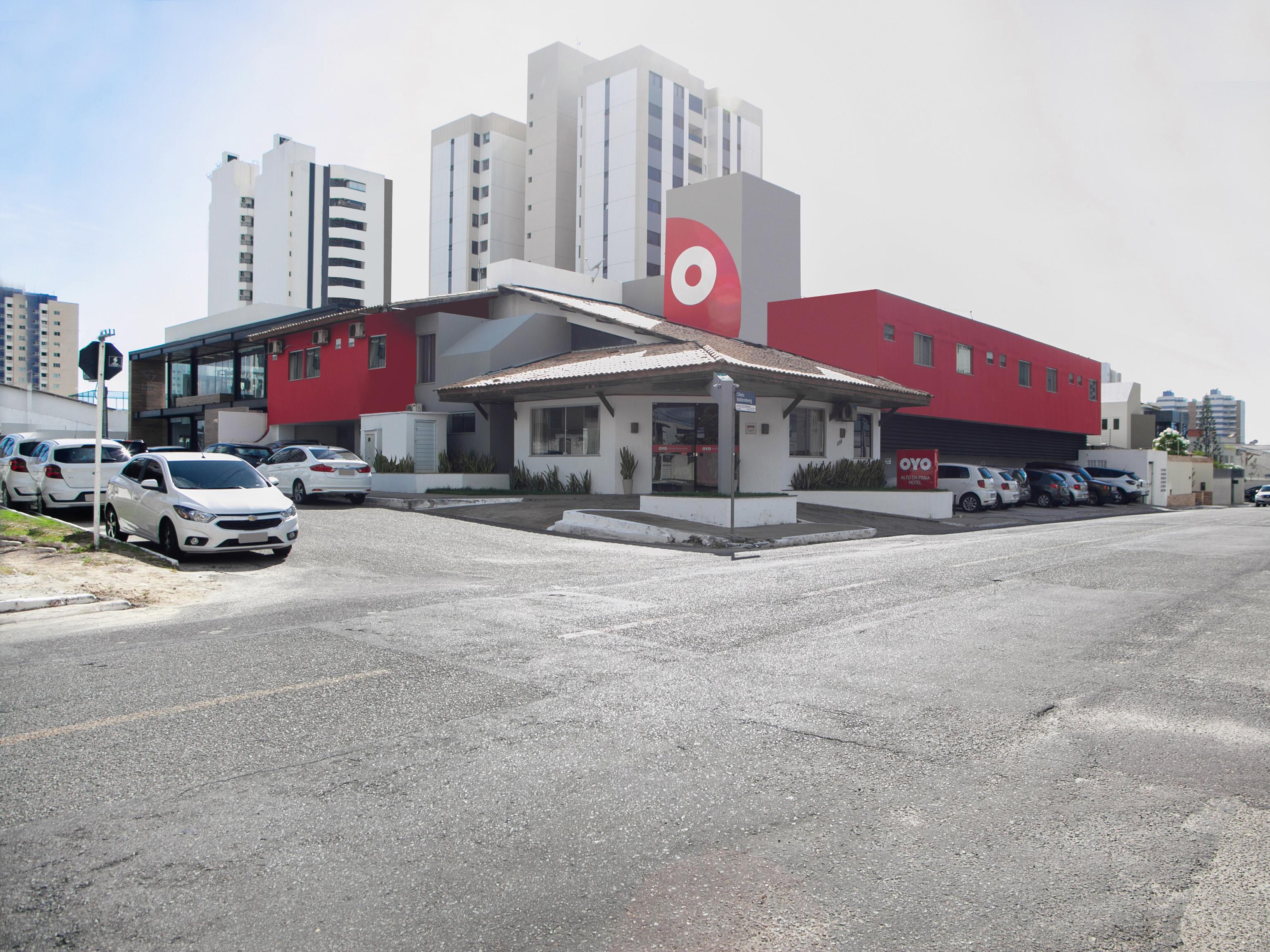 Oyo Alto Da Praia Hotel, 阿拉卡茹 外观 照片