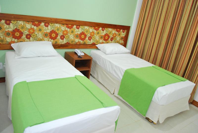 Oyo Alto Da Praia Hotel, 阿拉卡茹 外观 照片